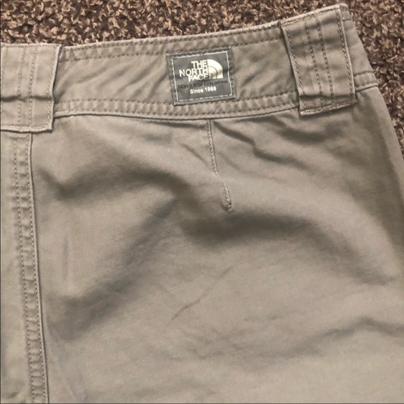 The North Face crop beige pants with drawstring hem in size 8 - Picture 5 of 8